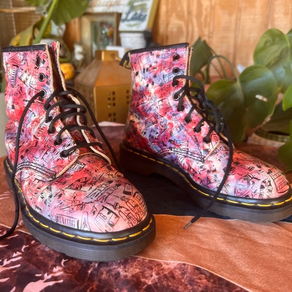 Dr marten pink London icons leather boots size 5 or 6 faded size rare vintage - Picture 2 of 16